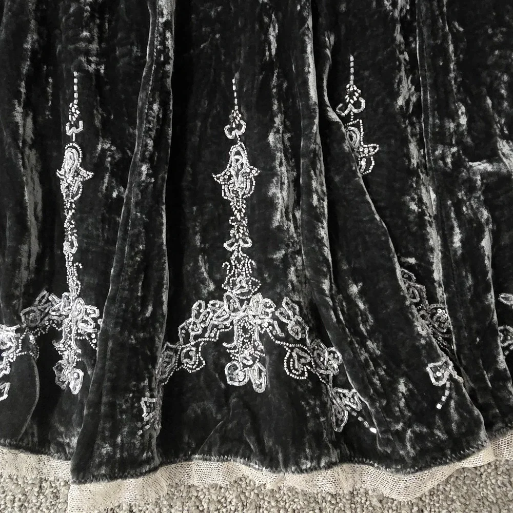 Elie Tahari Beaded Silk Velvet Embroidered Midi Skirt Black Gothic Romantic 2 - Picture 7 of 7